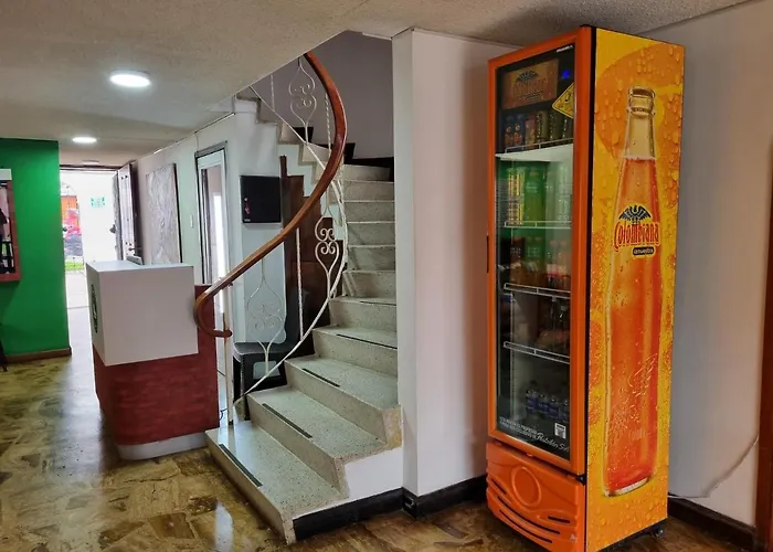 Acogedor Hostal Usaquen La Parada Del Tren